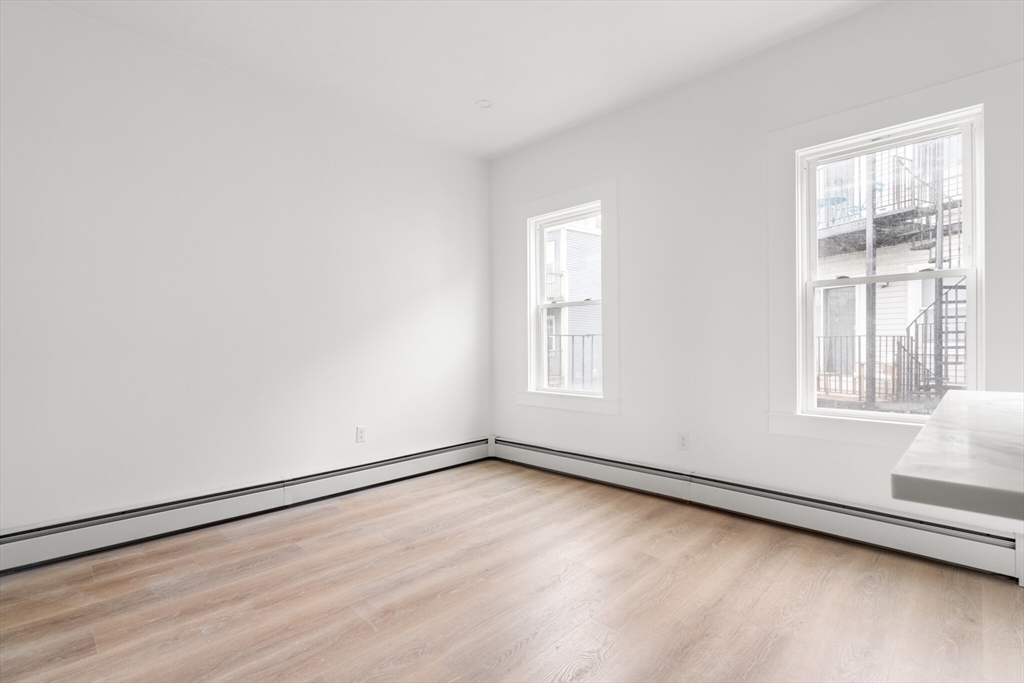 467 E 3rd St, South Boston