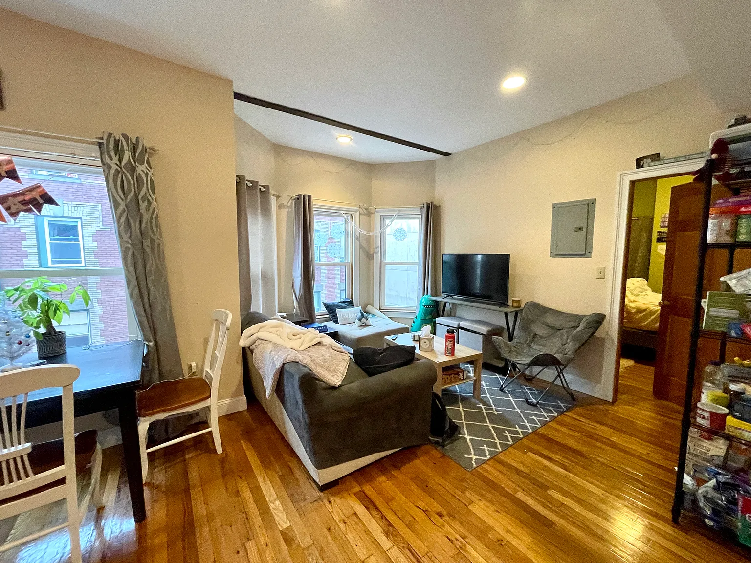 1031 Tremont St, South End