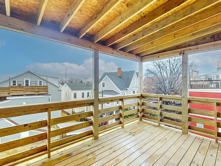 11 Clark Ave, Chelsea