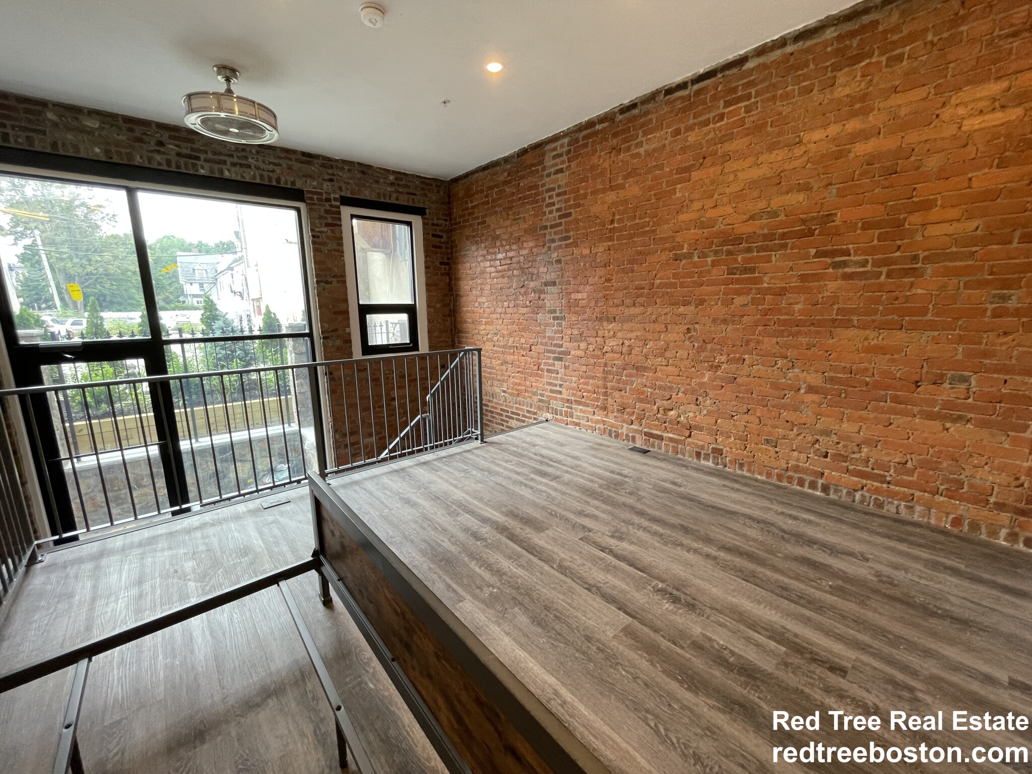 1028 Commonwealth Ave, Boston