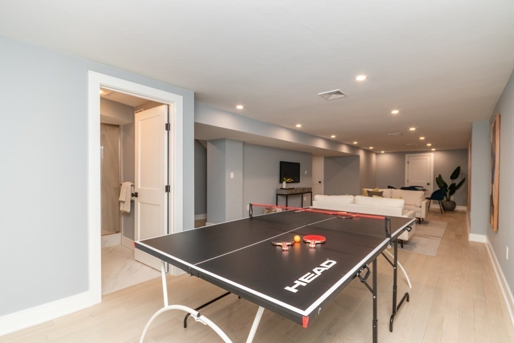 140 Otis St, East Cambridge