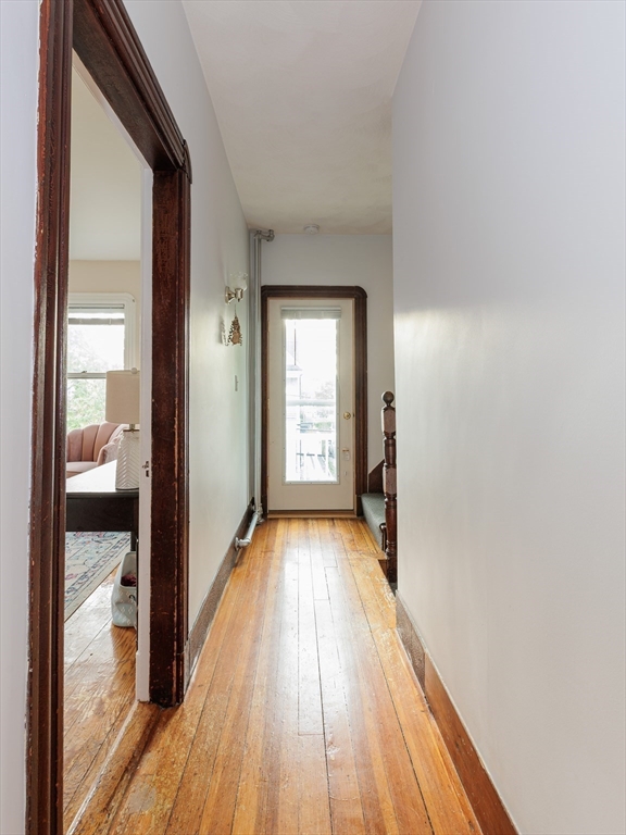 13 Oxford Ave, Belmont