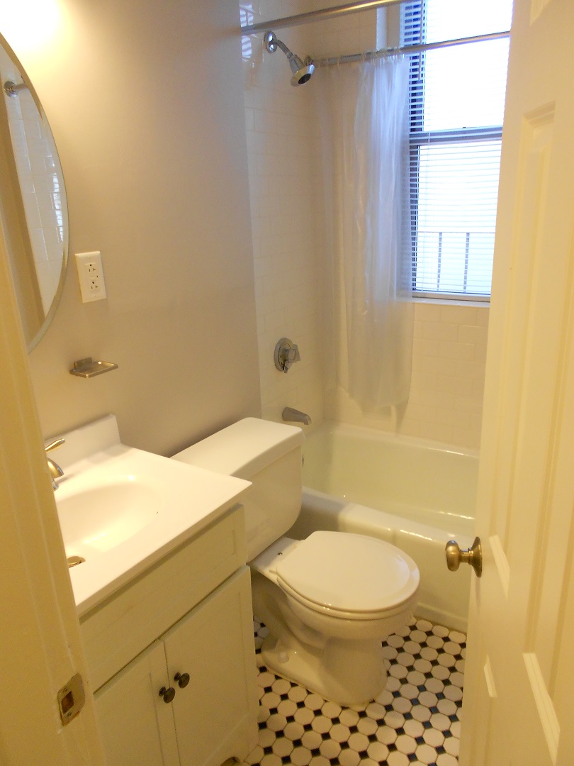 48 Burbank St, Fenway