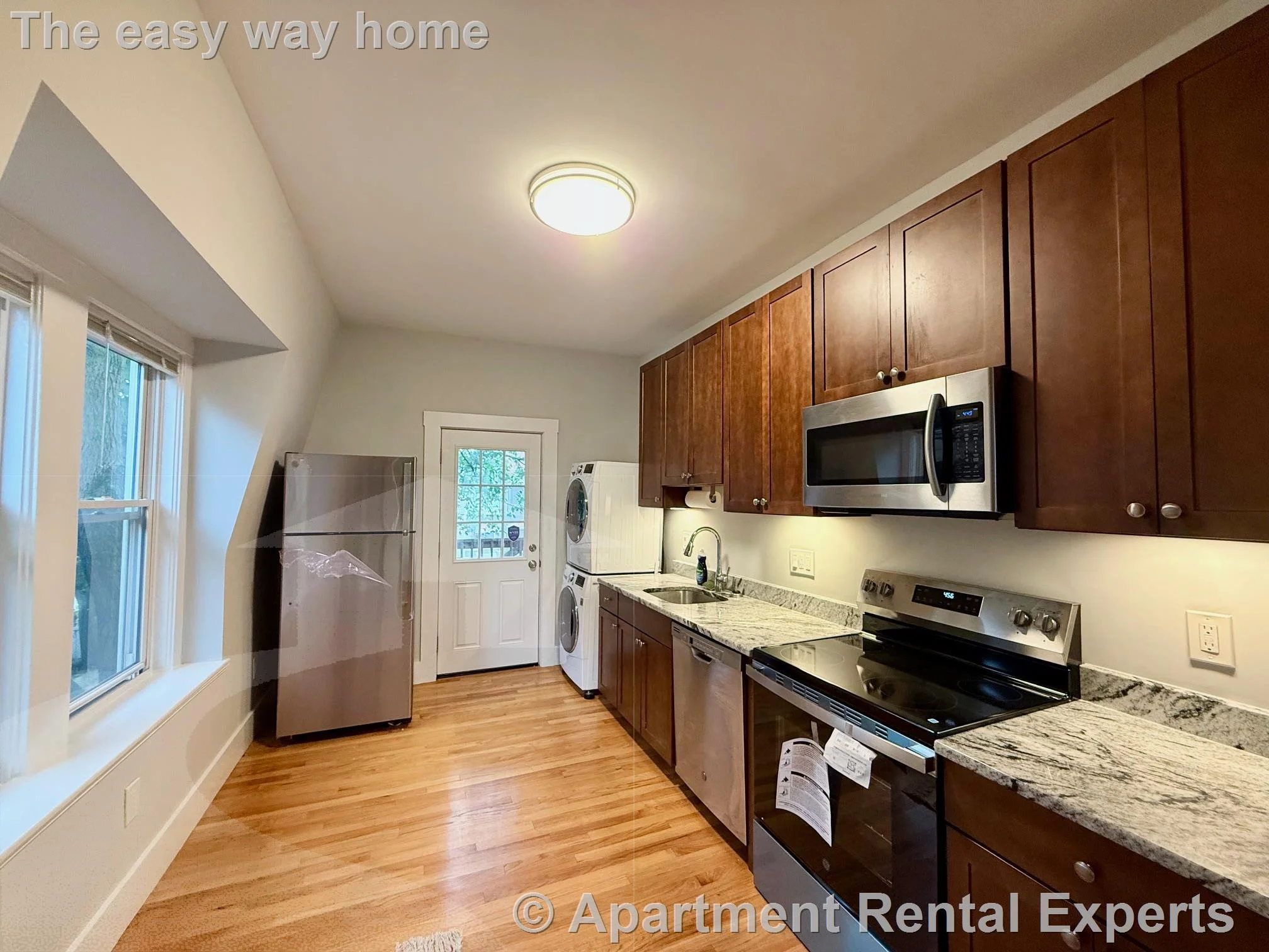 7 Leyden Ave, Magoun Square