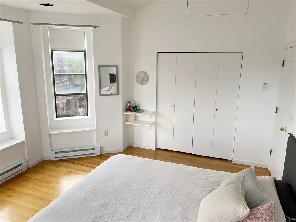 363 Marlborough St, Back Bay