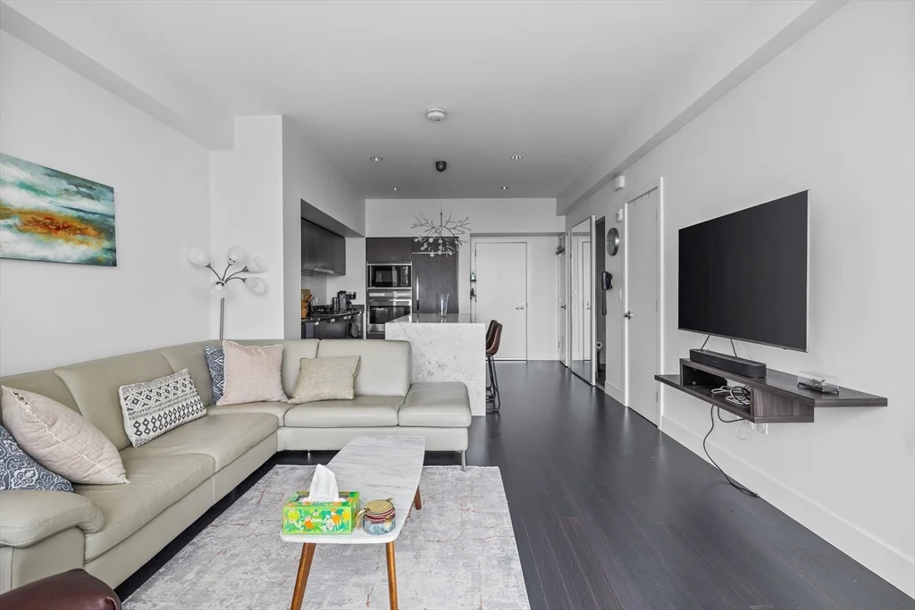 110 Stuart St, Back Bay