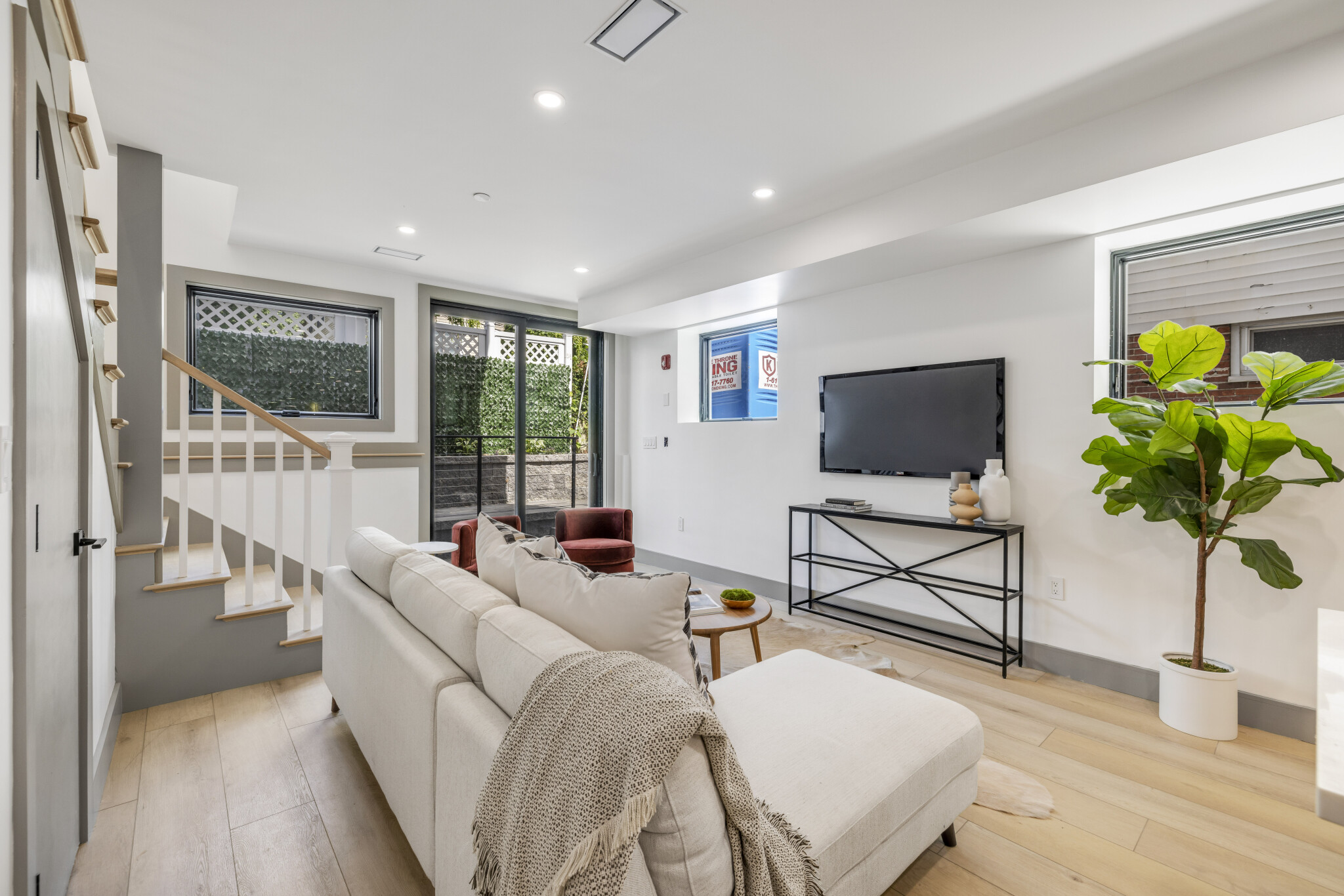 566 East 3rd St, South Boston