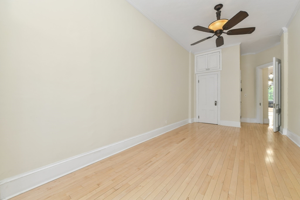 232 Beacon St, Back Bay