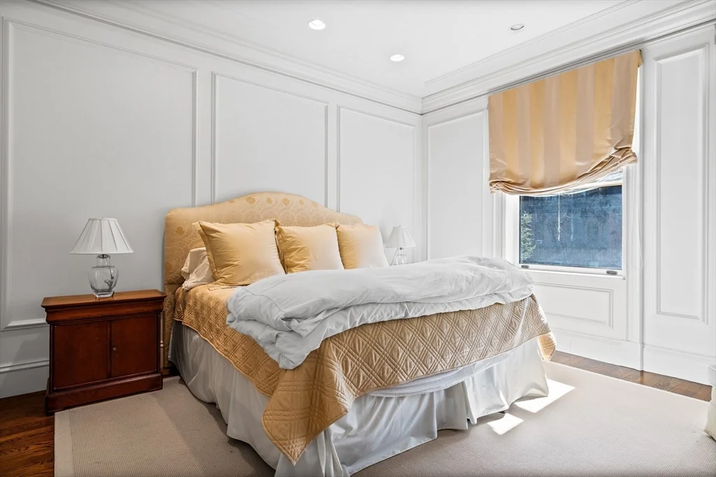 348 Beacon St, Back Bay