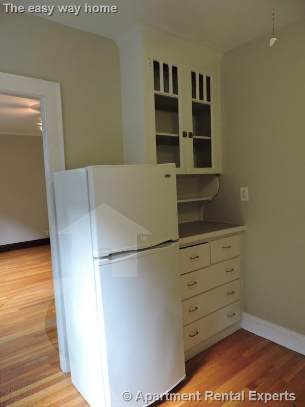 119 College Ave, Davis Square