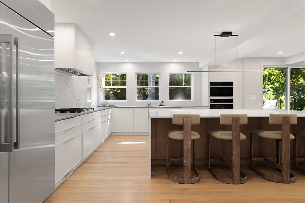 100 Varick Rd, Waban