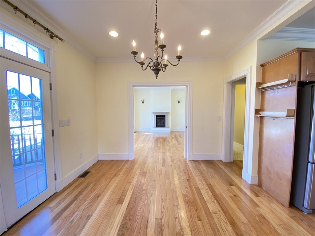 61 Cedar St, North Cambridge