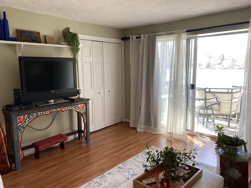 32 Hamilton St, Arlington