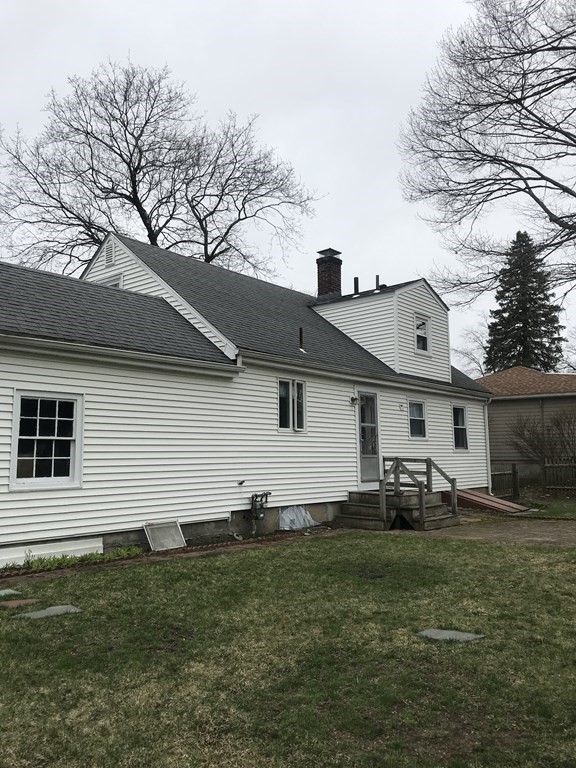 53 Elinor Rd, Newton Highlands