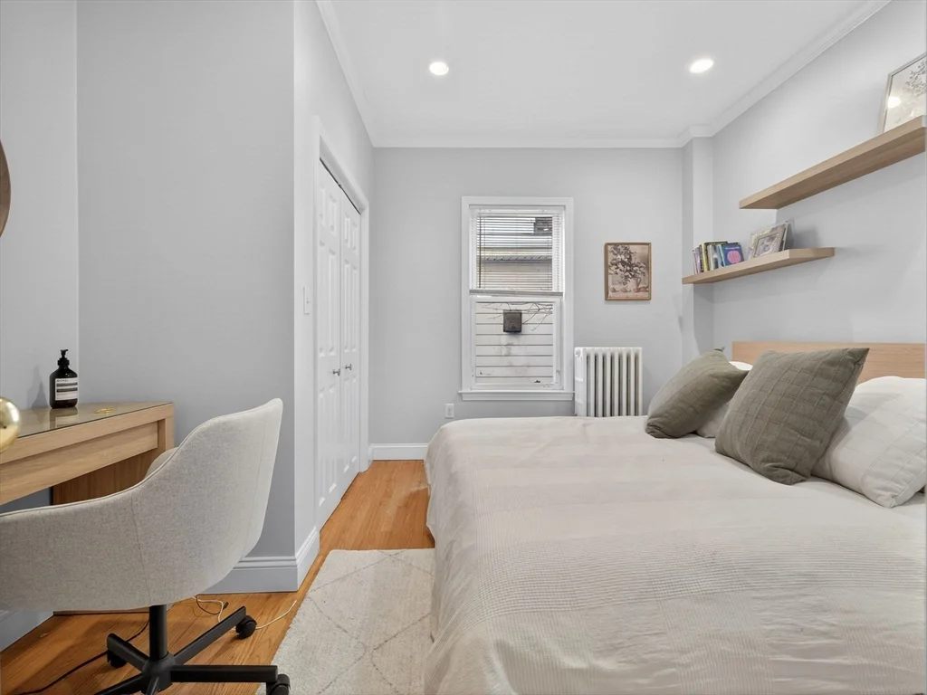 1576 Cambridge St, Mid-Cambridge