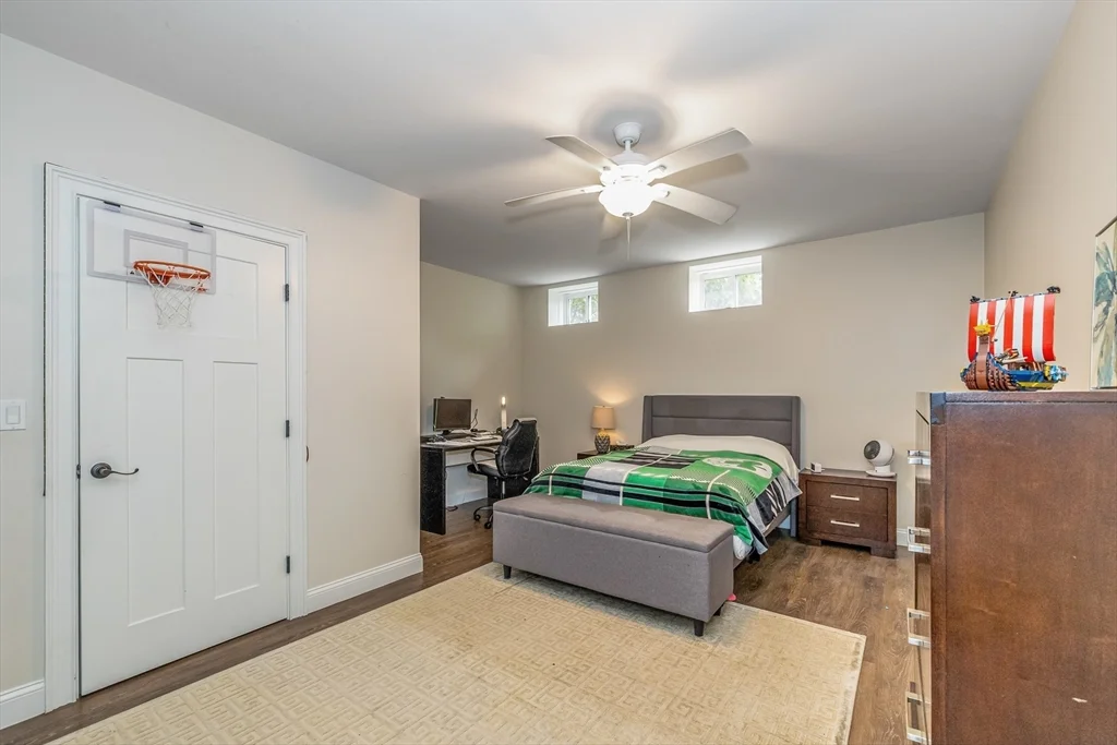 9 Washington Ave, Woburn