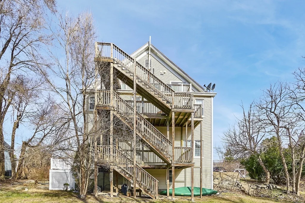 88 North Main, Westford