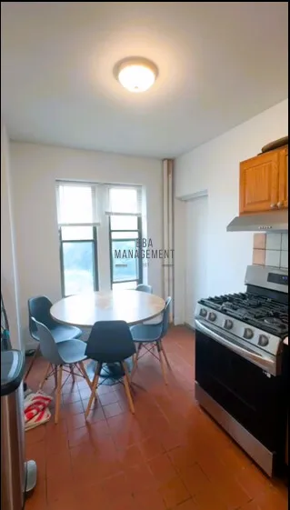 448 Park Dr, Fenway
