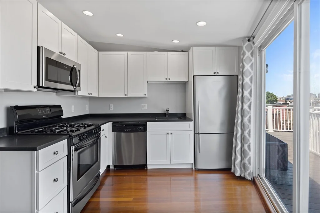 24 Emerson St, South Boston