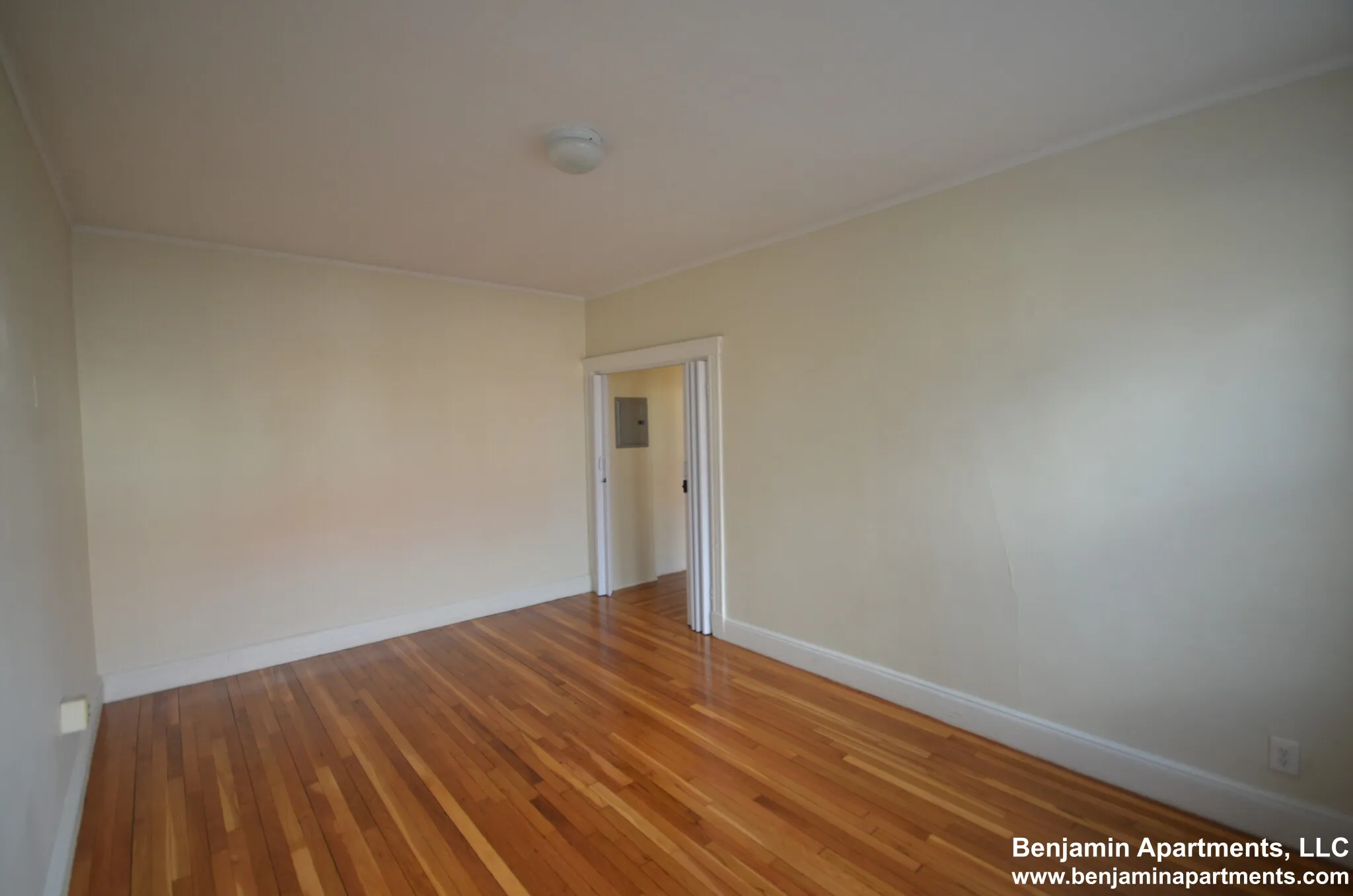 1800 Commonwealth Ave, Brighton