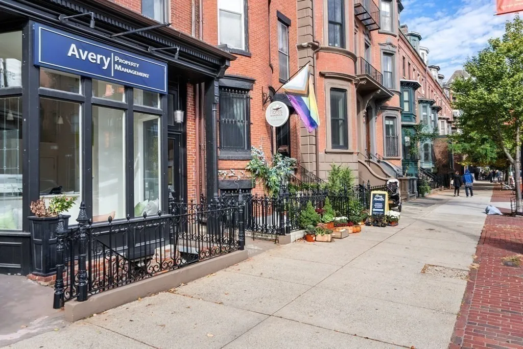 597 Tremont St, South End