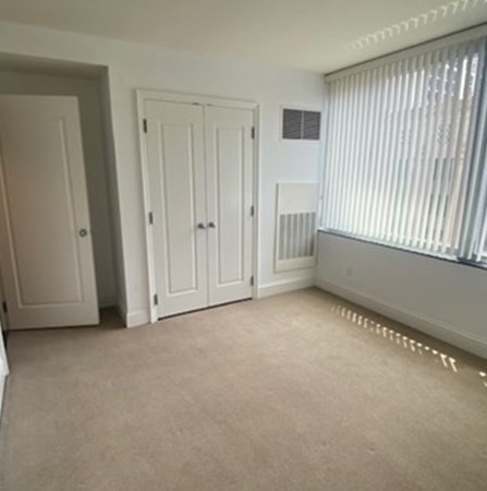 1 Charles St, Midtown