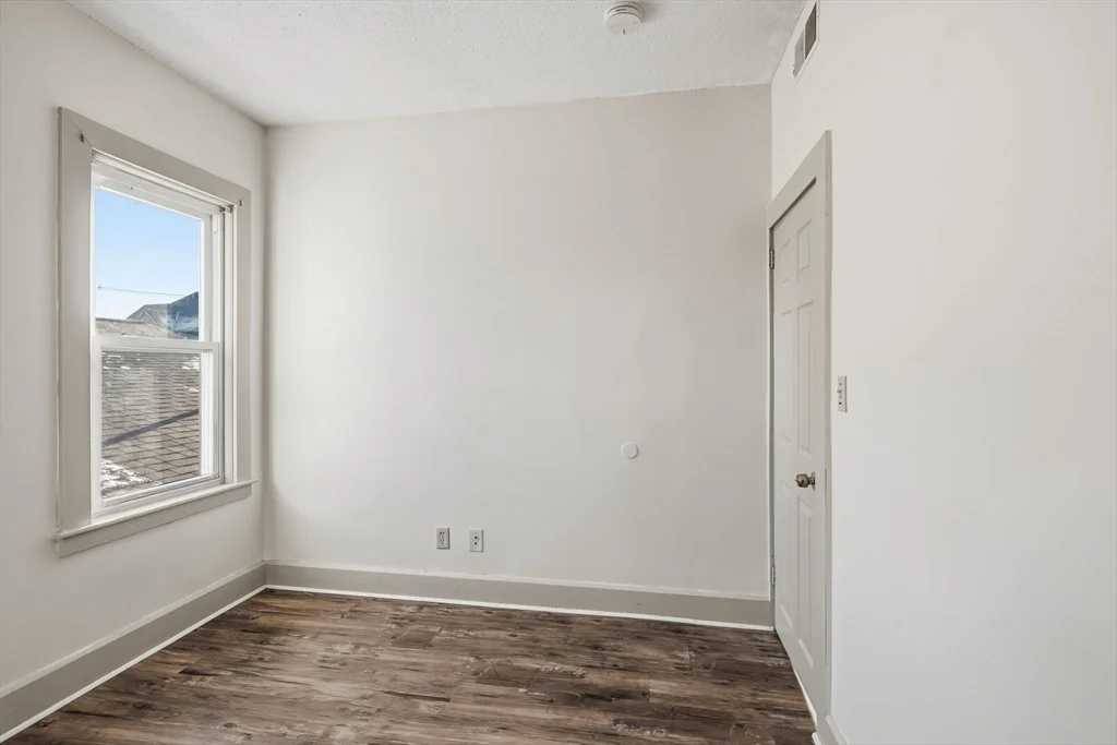 312 Rivet St, New Bedford