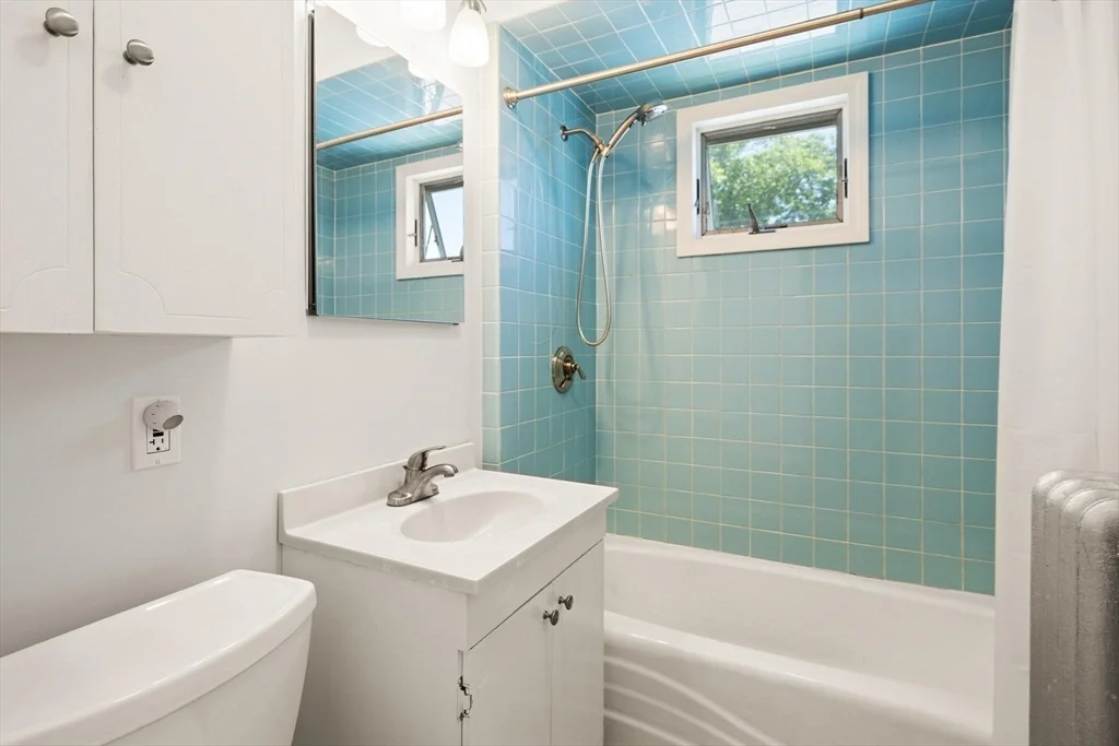1521 Centre St, West Roxbury