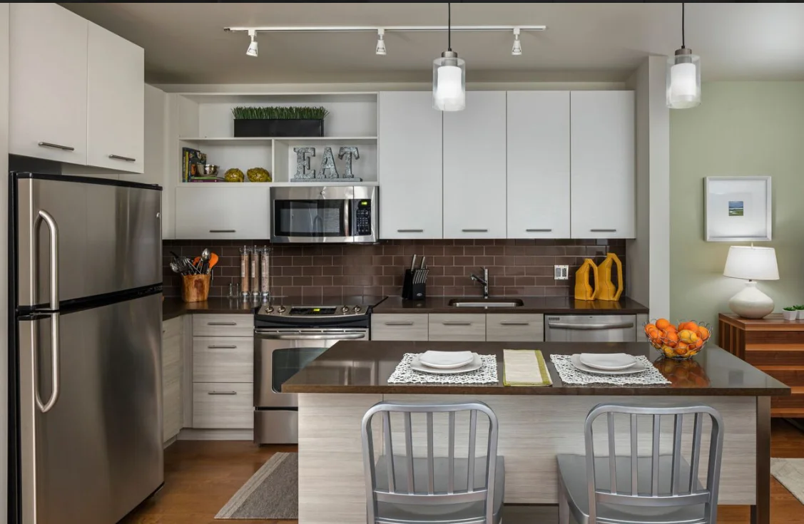 665 Washington St, Downtown