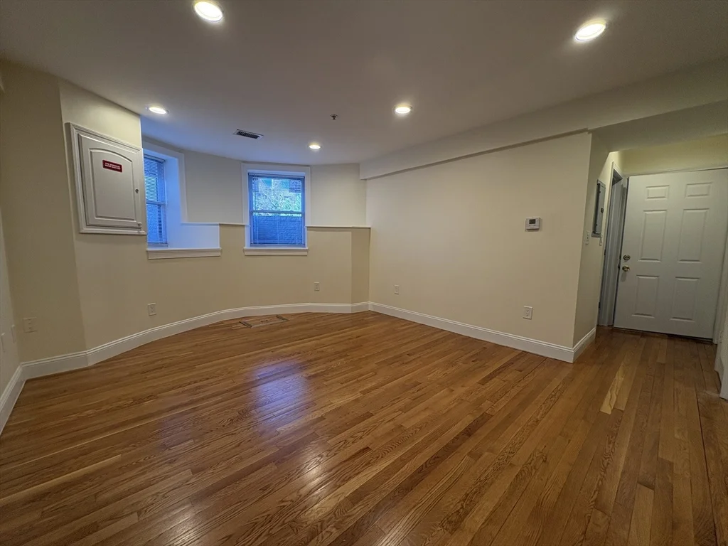 1801 Beacon St, Brookline