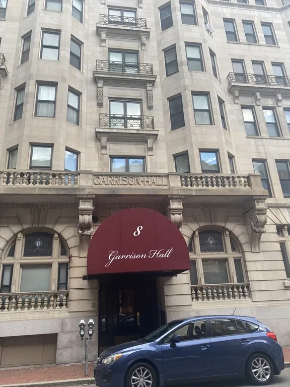 8 Garrison St, Back Bay