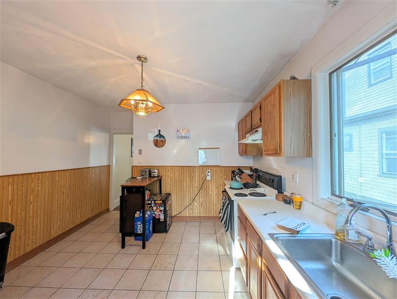 80 Pearson Rd, Tufts