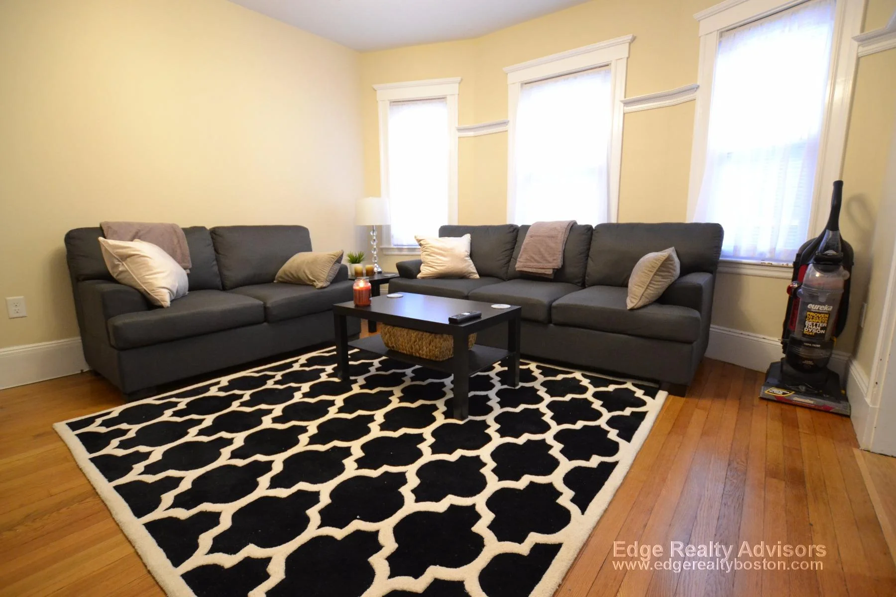 40 Atkins St, Oak Square