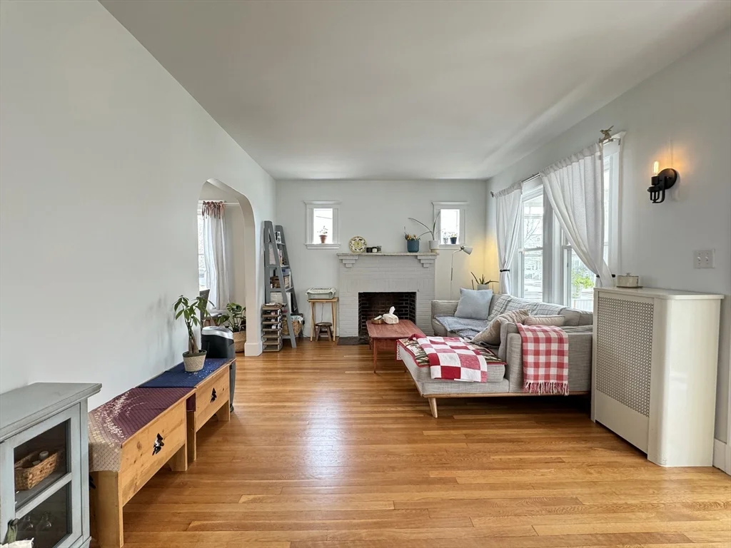 625 Summer St, Arlington