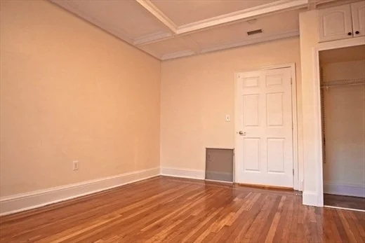 73 Thatcher St, Coolidge Corner