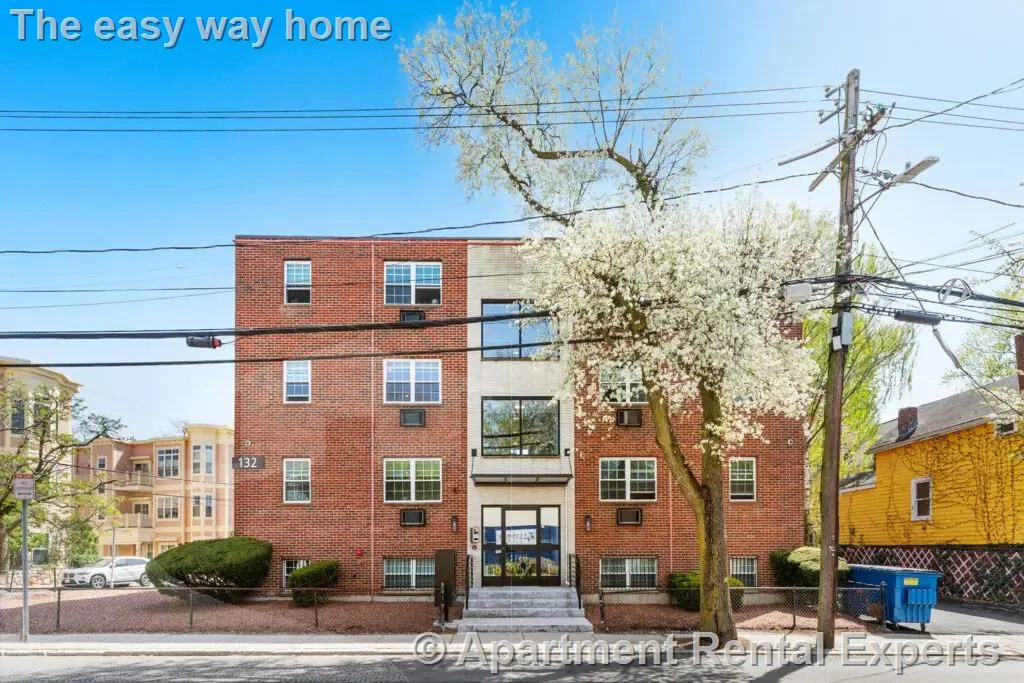 132 Sherman St, North Cambridge