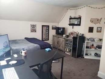 71 Adams St, Medford