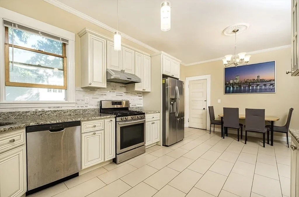 161 Walnut St, Newtonville