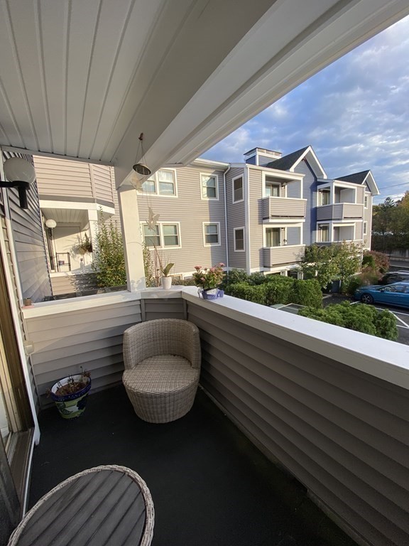 1216 Vfw Pkwy, West Roxbury