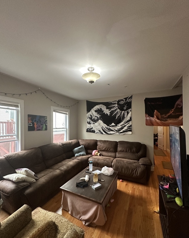 171 Walnut St, Winter Hill