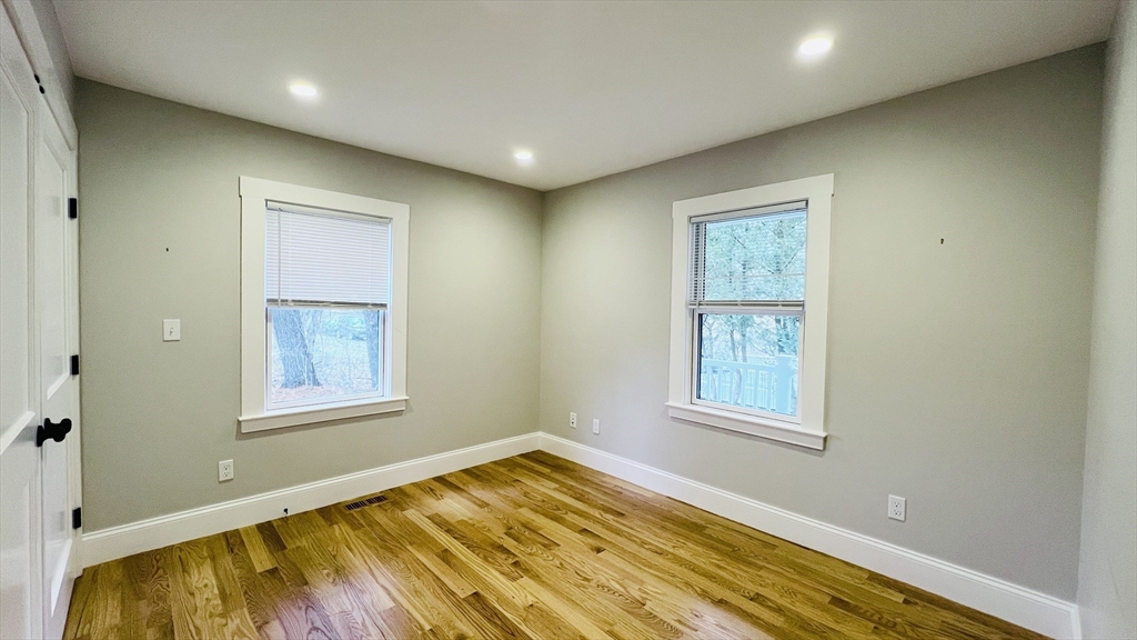 440 Washington St, Wellesley