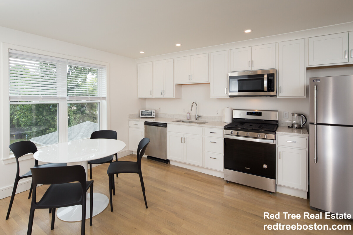 92 Brown St, South Side