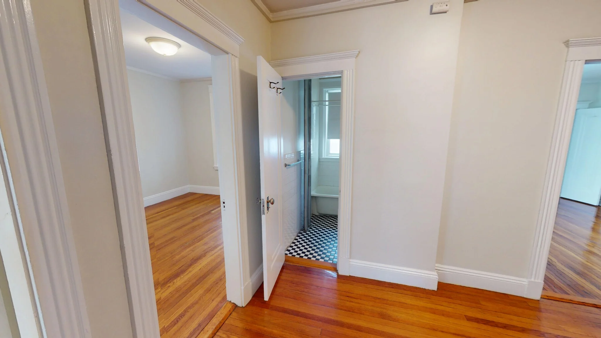 1940 Commonwealth Ave, Brighton