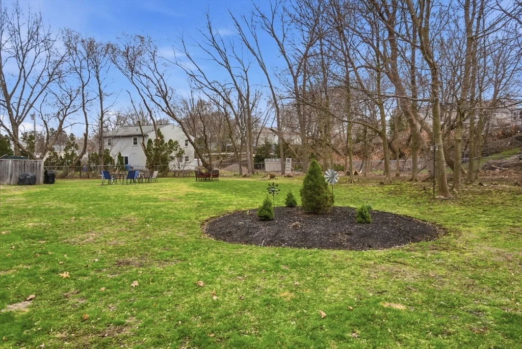 6 Venice St, Danvers