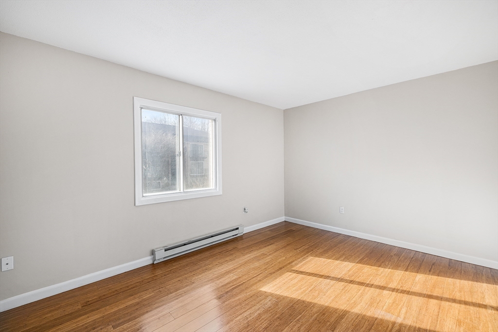 121 Bailey, Worcester