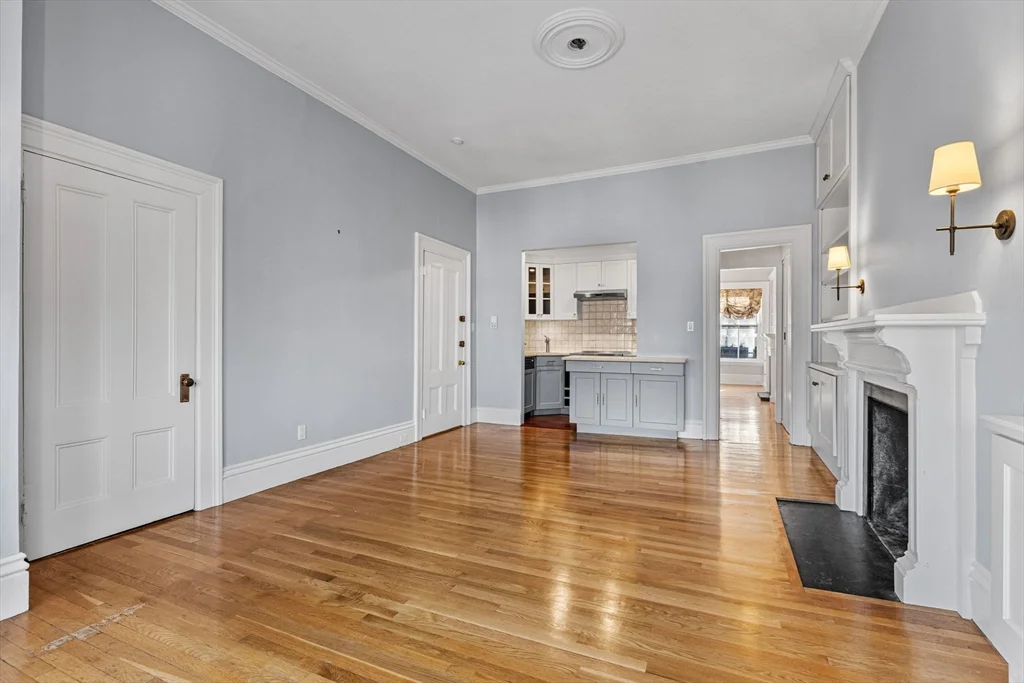 348 Marlborough St, Back Bay