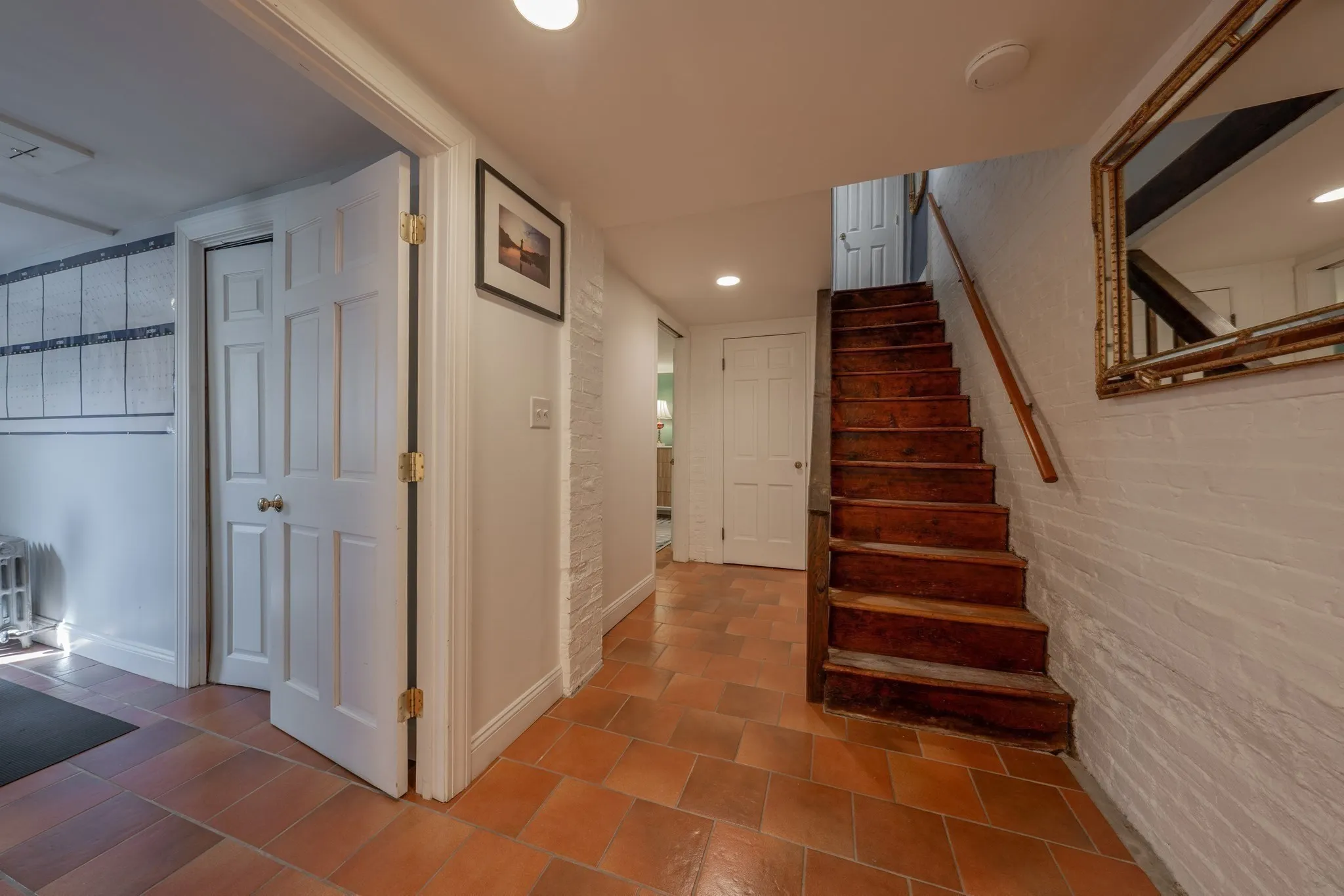 77 Columbus Ave, Prospect Hill