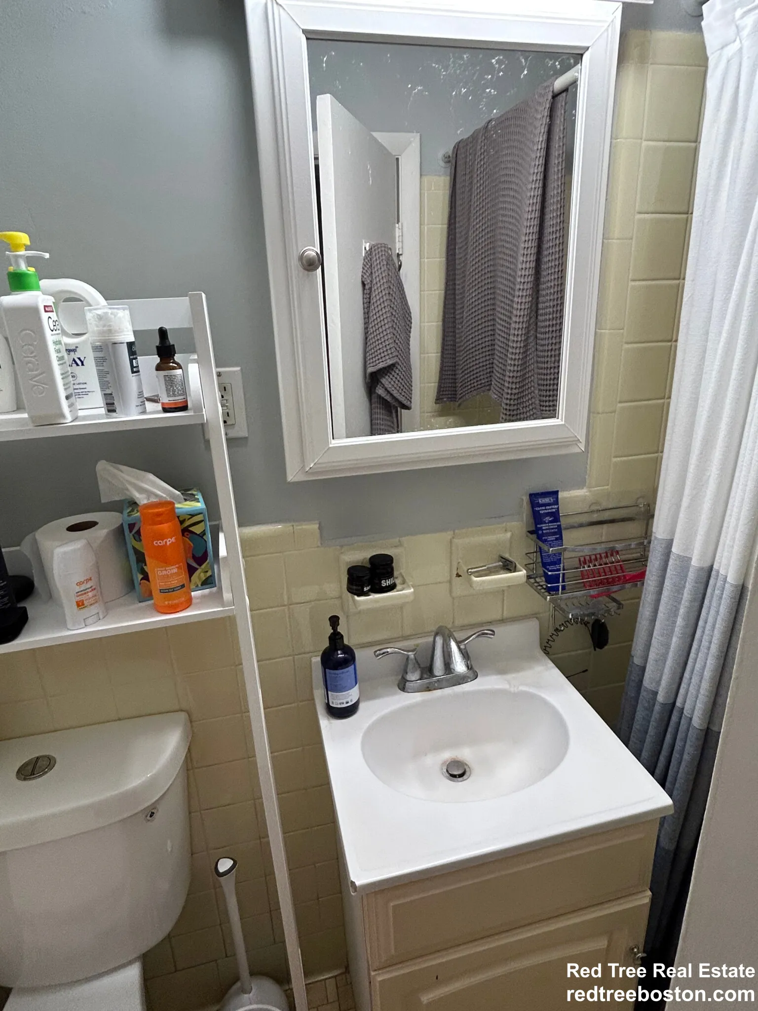 27 Bay State Rd, Fenway