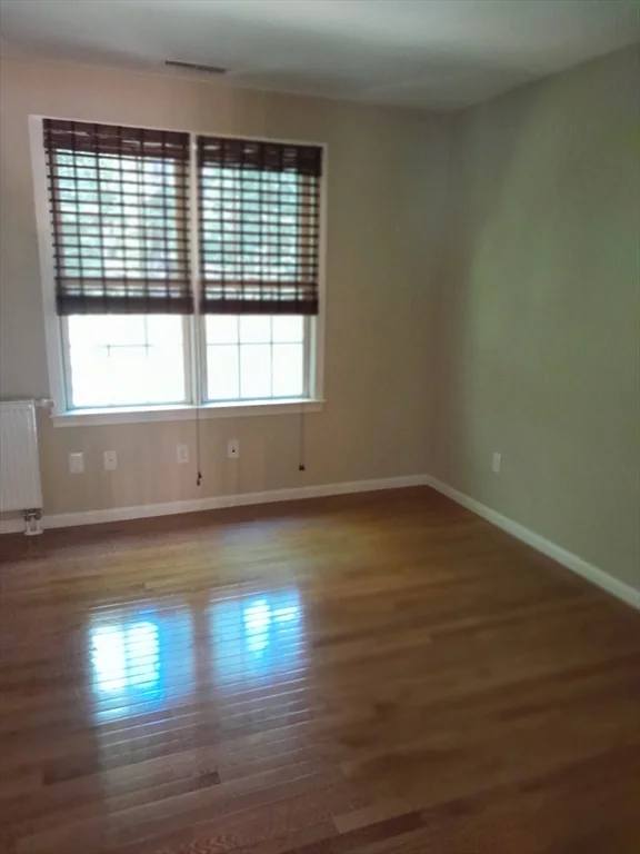 373 Littlefield Ln, Marlborough