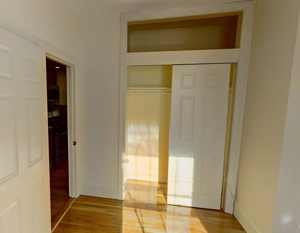 88 West Cedar St, Beacon Hill